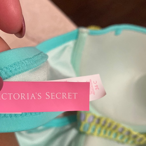 NWOT women’s Victoria’s Secret aqua bikini. Size large bottom. 36C top. - Picture 5 of 5